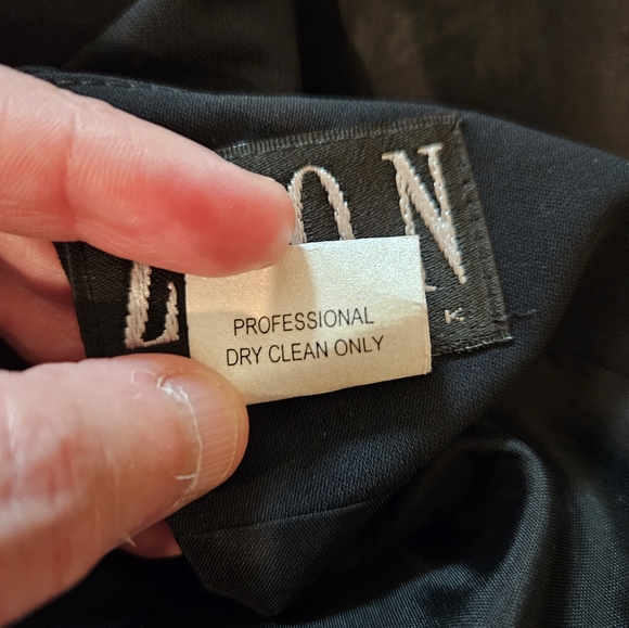 Zion New York Asymmetrical Black - Picture 7 of 7